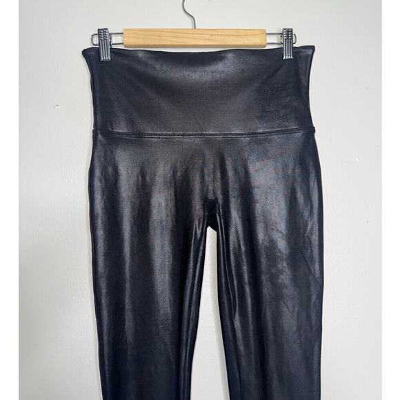 Spanx Faux Leather Leggings Black Size XL Sleek Slimming Flattering Casual - Picture 3 of 7